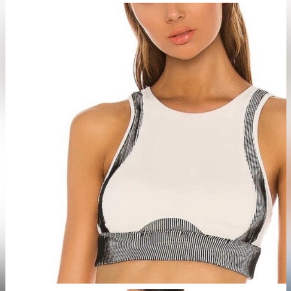 Alo yoga Electric bra S NWT in bone